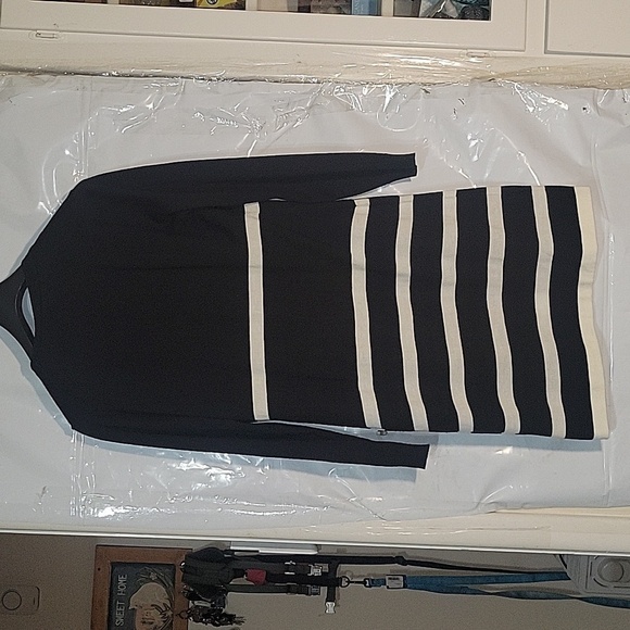 CALVIN KLEIN Sweater Dress Combo Cardigan Sweater Black Striped‎ M Contemporary - Picture 4 of 8